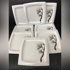 Walt Disney Signature by Zak design 8 acrylic p square plates.